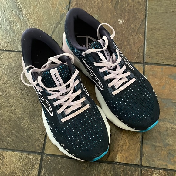 Brooks Athletic Shoes- Cushion Neutral- Navy with Teal dots- size 8 - Picture 3 of 15